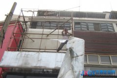 景德鎮(zhèn)：新廠周邊8塊大型墻面廣告牌被拆除