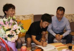 女足中場傷別奧運 新&ldquo;黃金腿&rdquo;完成首賠