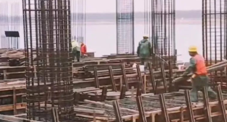 南昌經(jīng)開區(qū)出臺政策支持春節(jié)期間重大項(xiàng)目不停工、重點(diǎn)企業(yè)不停產(chǎn)