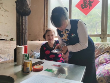 翻山越嶺的承諾 中國人壽用腳步丈量服務溫度